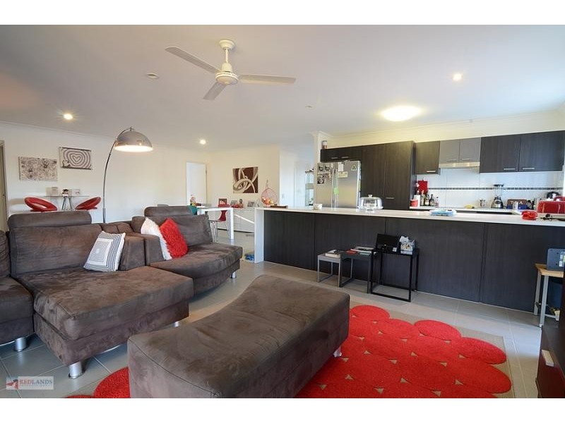 35 Aqua  Crescent, Redland Bay QLD 4165