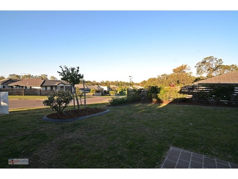 35 Aqua  Crescent, Redland Bay QLD 4165