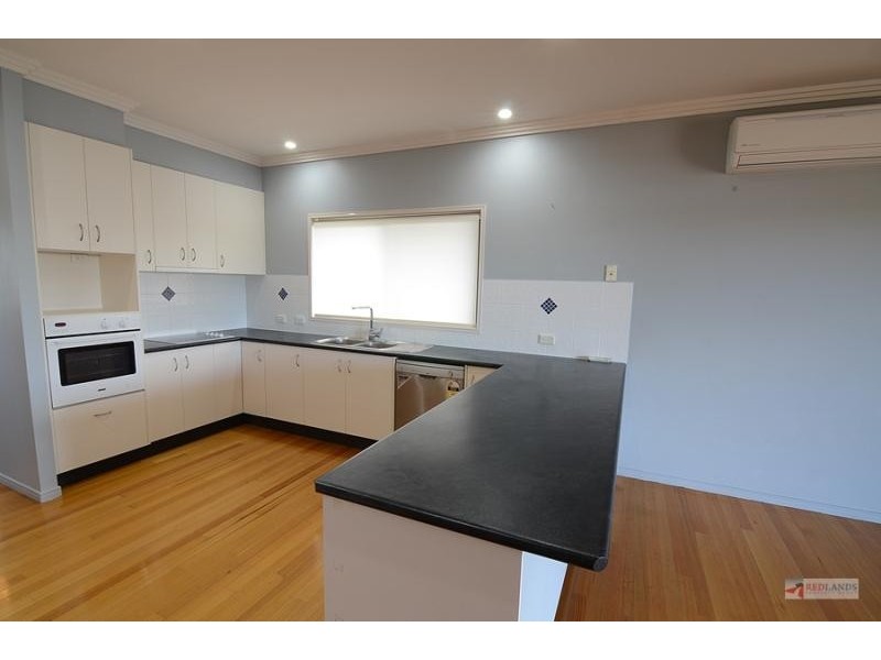 35 ATTENBOROUGH Circuit, Redland Bay QLD 4165