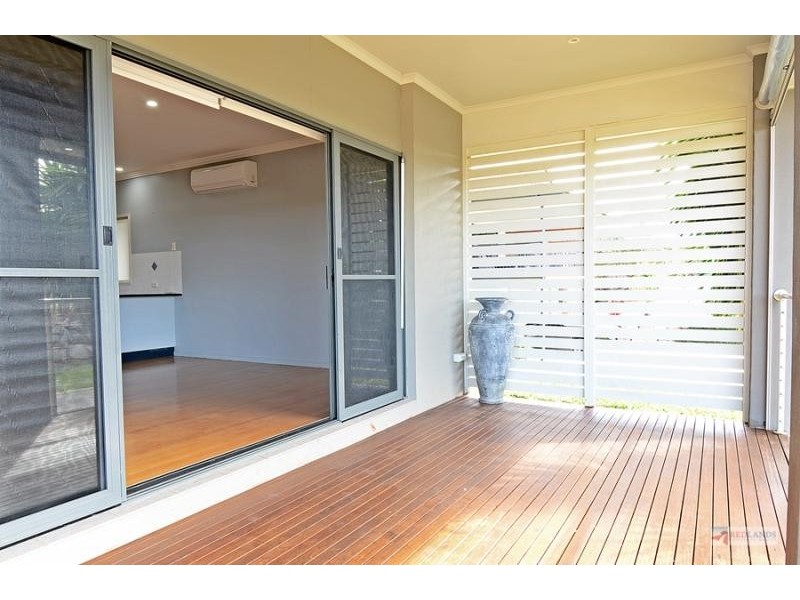 35 ATTENBOROUGH Circuit, Redland Bay QLD 4165