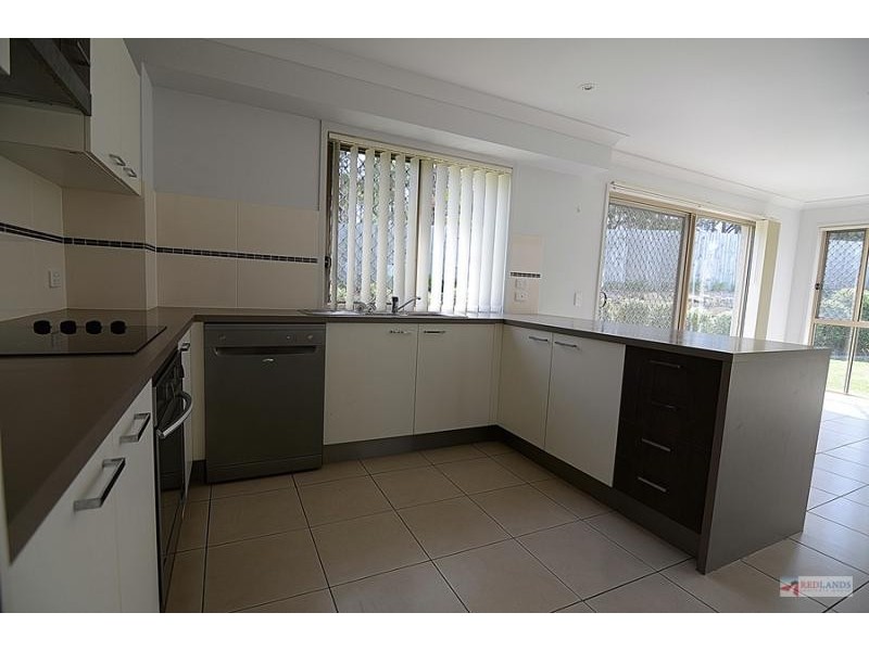 27 Aqua Crescent, Redland Bay QLD 4165