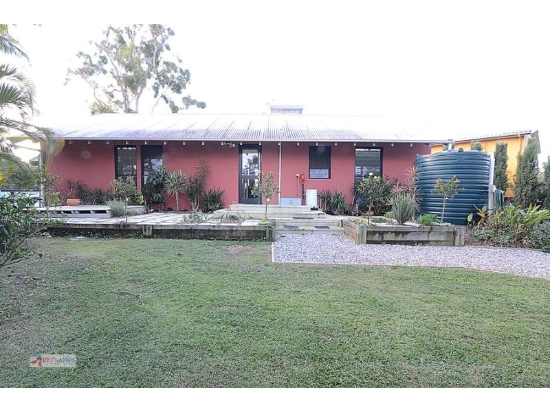 5 Wake Street, Macleay Island QLD 4184