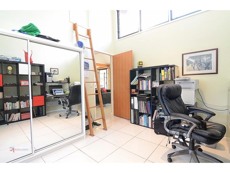 5 Wake Street, Macleay Island QLD 4184