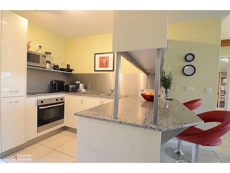 5 Wake Street, Macleay Island QLD 4184