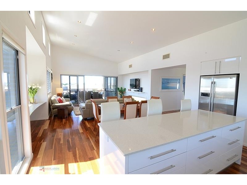 20 HIGHLAND Street, Redland Bay QLD 4165