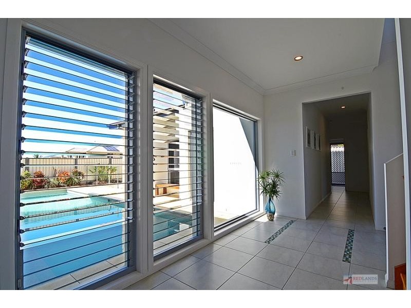 20 HIGHLAND Street, Redland Bay QLD 4165