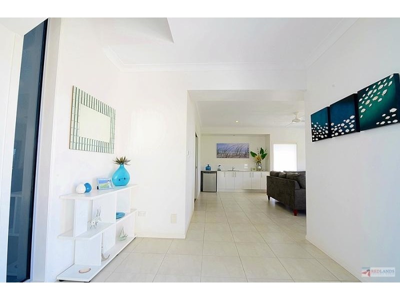 20 HIGHLAND Street, Redland Bay QLD 4165