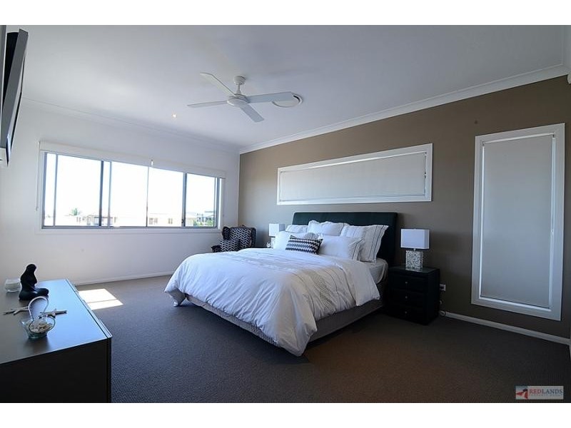 20 HIGHLAND Street, Redland Bay QLD 4165