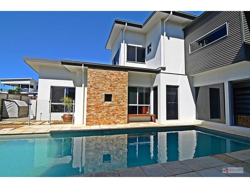 20 HIGHLAND Street, Redland Bay QLD 4165