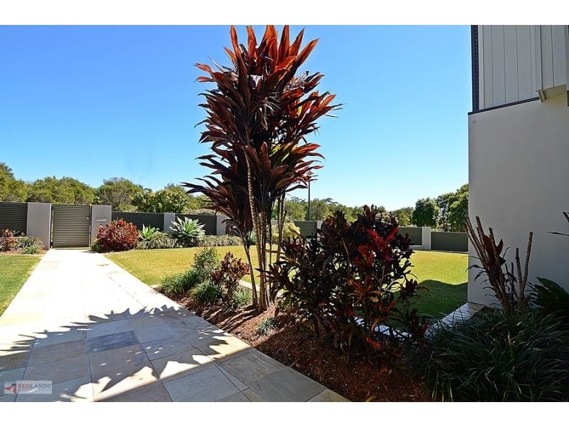 20 HIGHLAND Street, Redland Bay QLD 4165