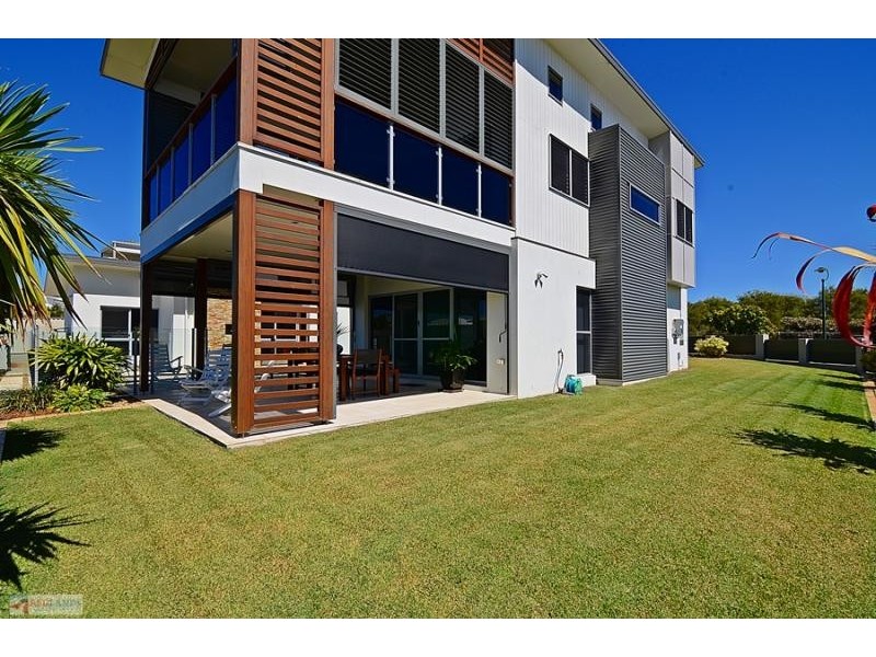 20 HIGHLAND Street, Redland Bay QLD 4165