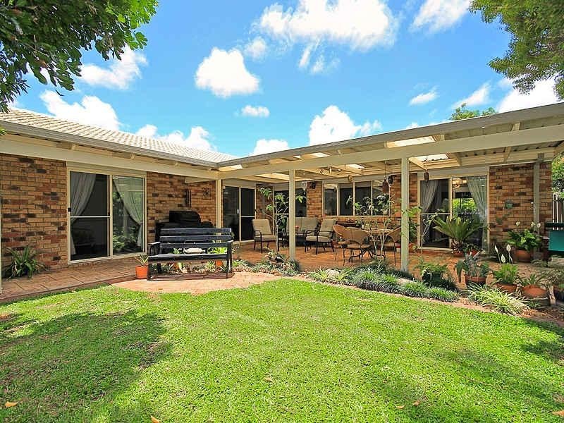 15 BURGUNDY Crescent, Thornlands QLD 4164