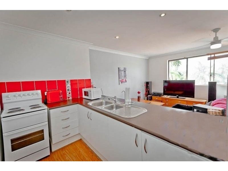 21 HUTH Street, Labrador QLD 4215