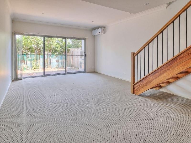 18/1 ANTHONY Street, Kingston QLD 4114