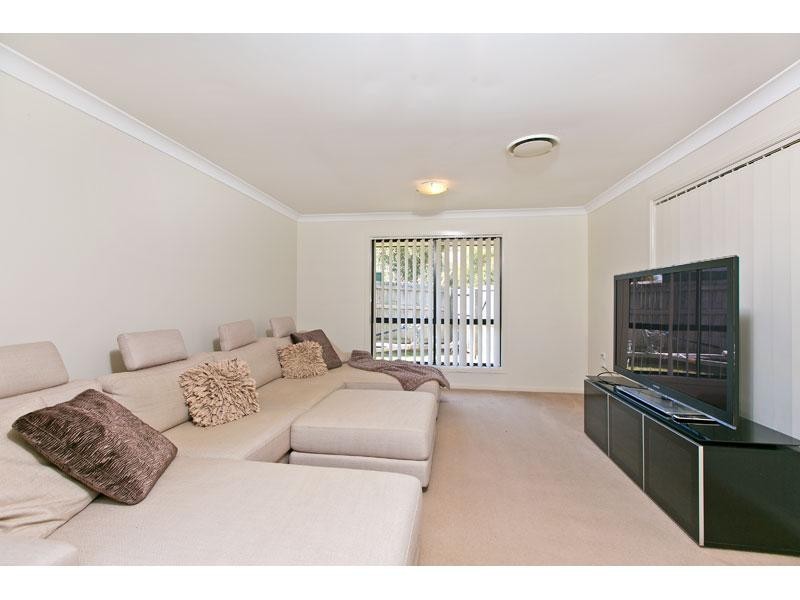 21 PARKLINK Drive, Redland Bay QLD 4165