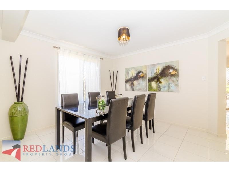 16 Magnetic  Place, Redland Bay QLD 4165