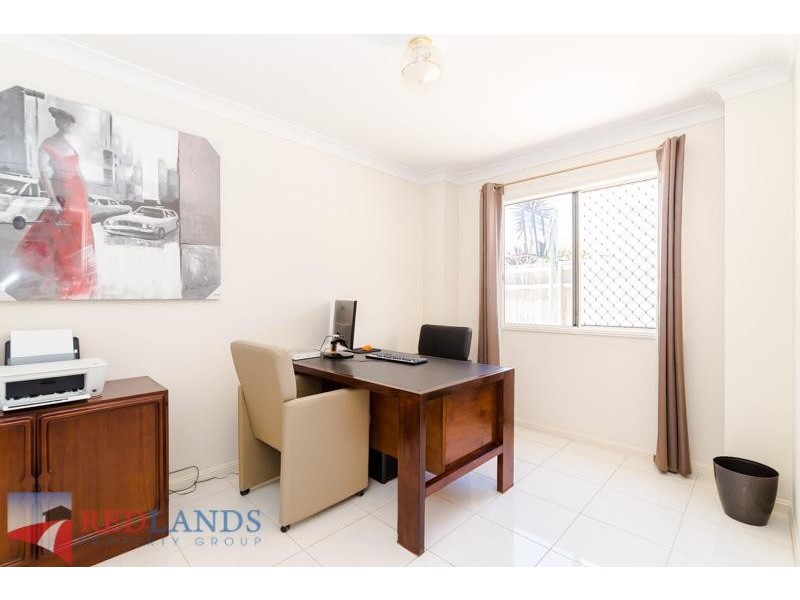 16 Magnetic  Place, Redland Bay QLD 4165