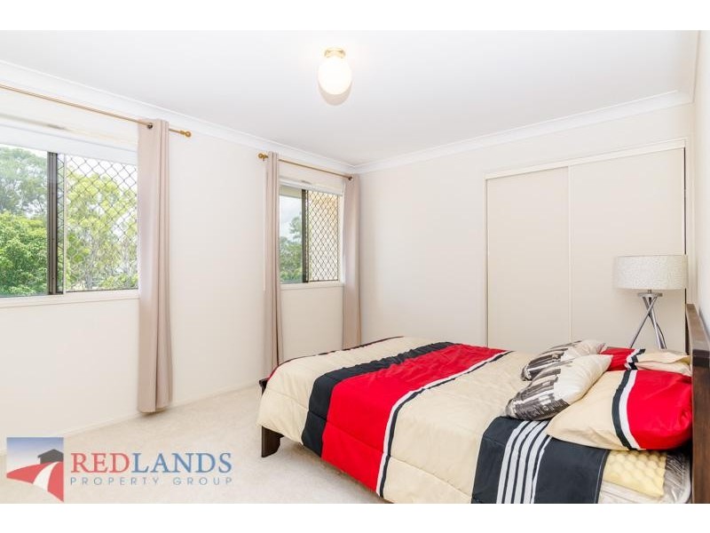 16 Magnetic  Place, Redland Bay QLD 4165