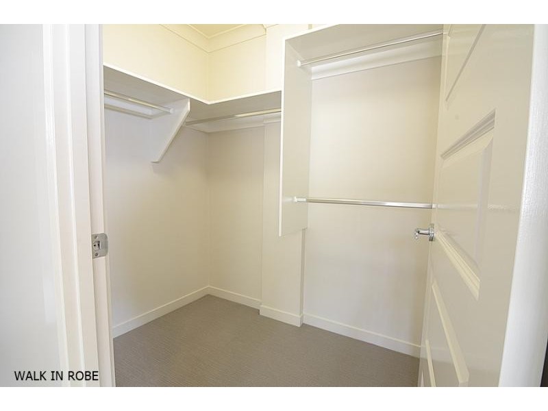 39 WILLIS Close, Redland Bay QLD 4165