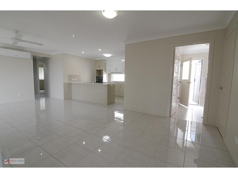 39 WILLIS Close, Redland Bay QLD 4165