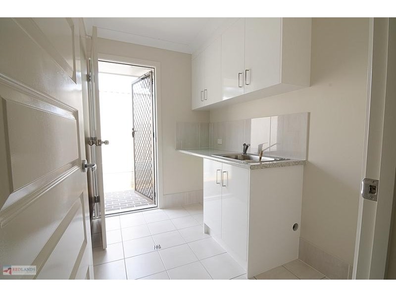 39 WILLIS Close, Redland Bay QLD 4165