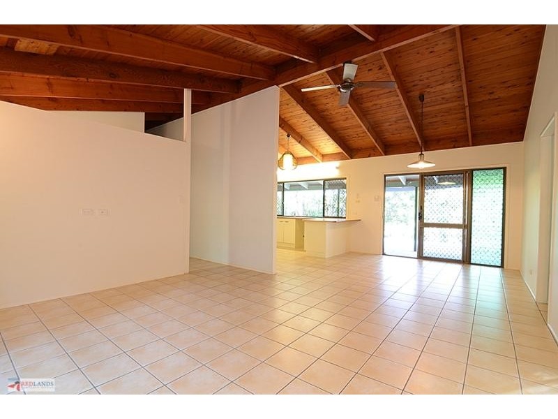 116 HENDERSON Road, Sheldon QLD 4157