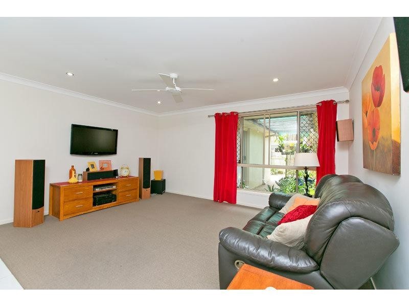 9 MORETON Road, Thornlands QLD 4164