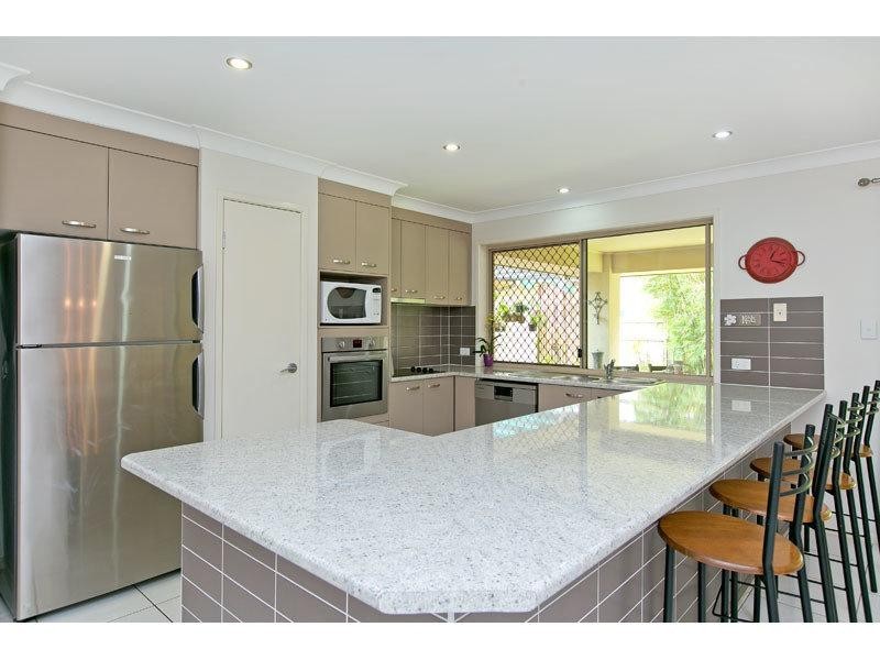 9 MORETON Road, Thornlands QLD 4164