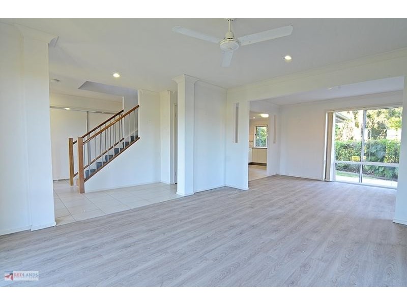 1 AQUA Crescent, Redland Bay QLD 4165