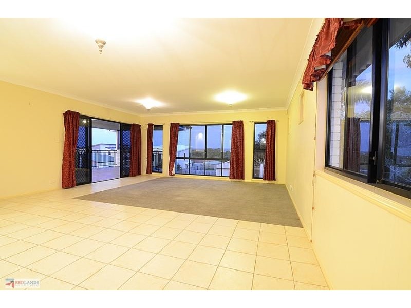 54 Spinnaker Circuit, Redland Bay QLD 4165