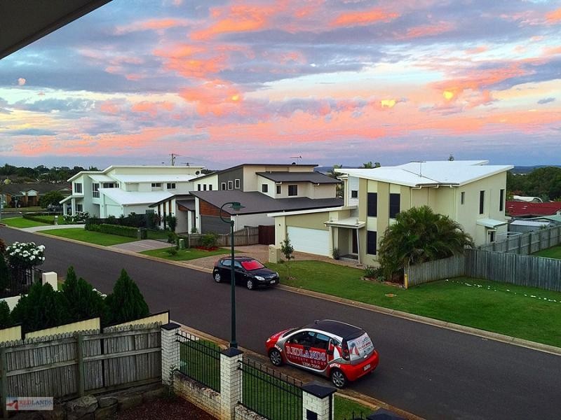 54 Spinnaker Circuit, Redland Bay QLD 4165