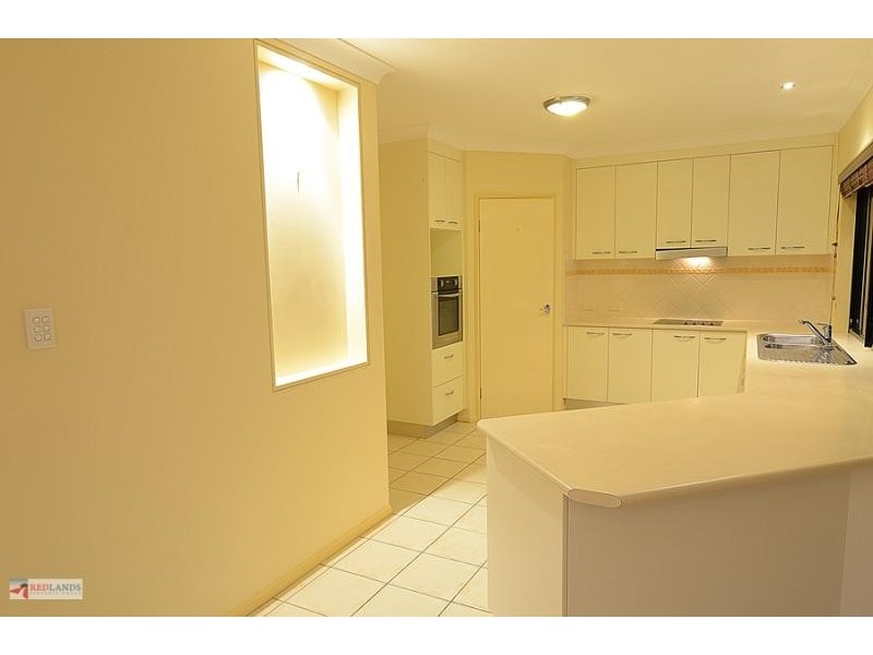 54 Spinnaker Circuit, Redland Bay QLD 4165