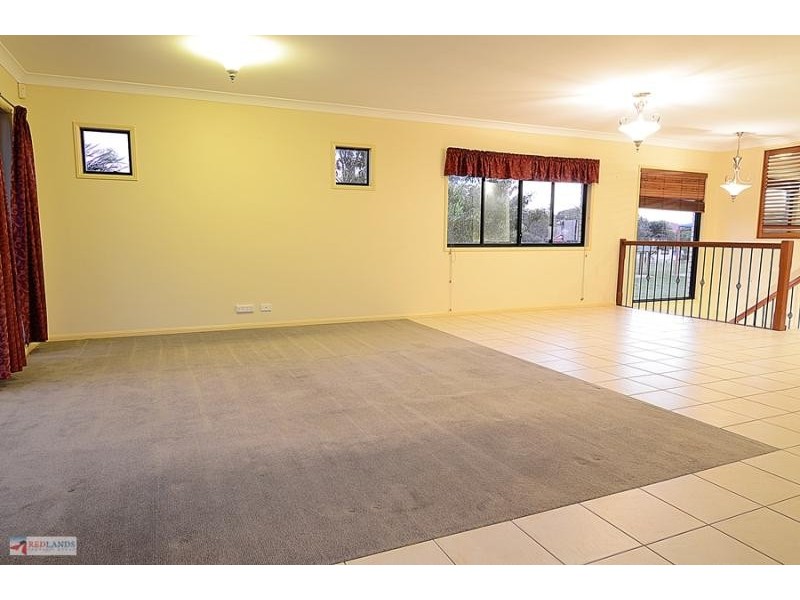 54 Spinnaker Circuit, Redland Bay QLD 4165