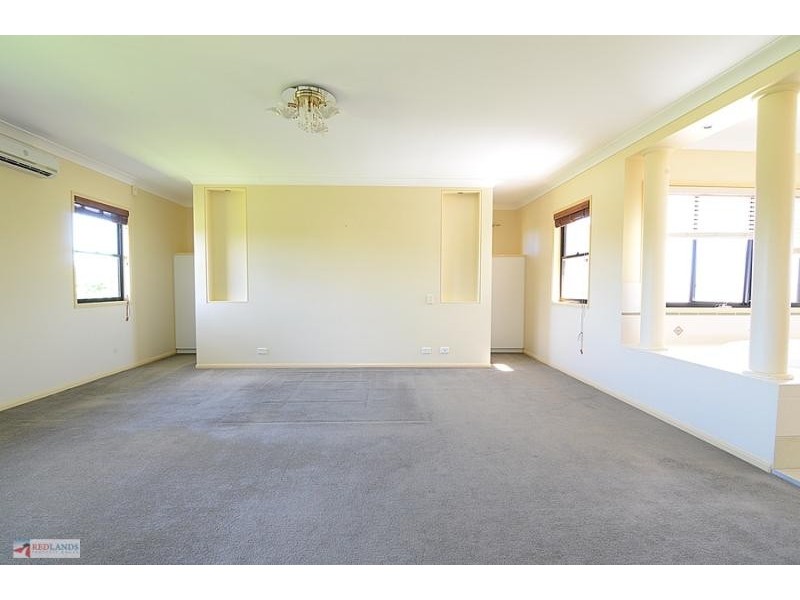 54 Spinnaker Circuit, Redland Bay QLD 4165