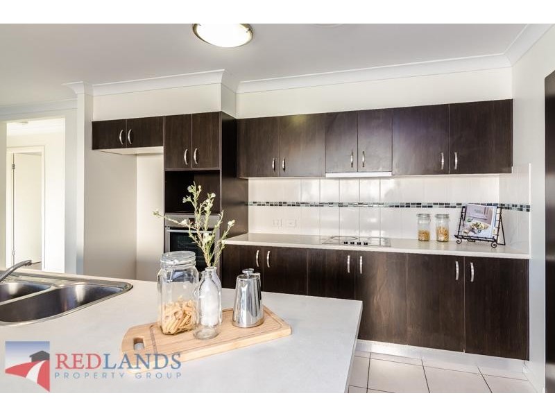 68 Ebony Crescent, Redland Bay QLD 4165