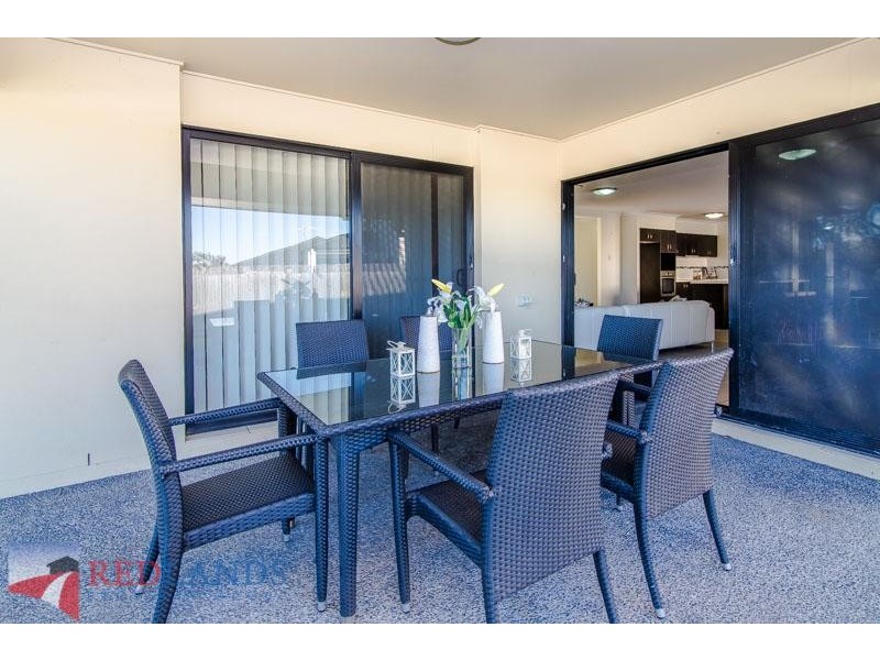 68 Ebony Crescent, Redland Bay QLD 4165