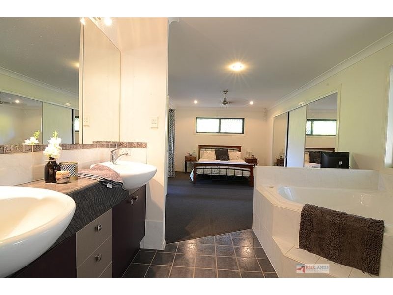 21 Keirnan Street, Redland Bay QLD 4165