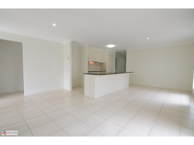 27 Stradbroke  Street, Redland Bay QLD 4165