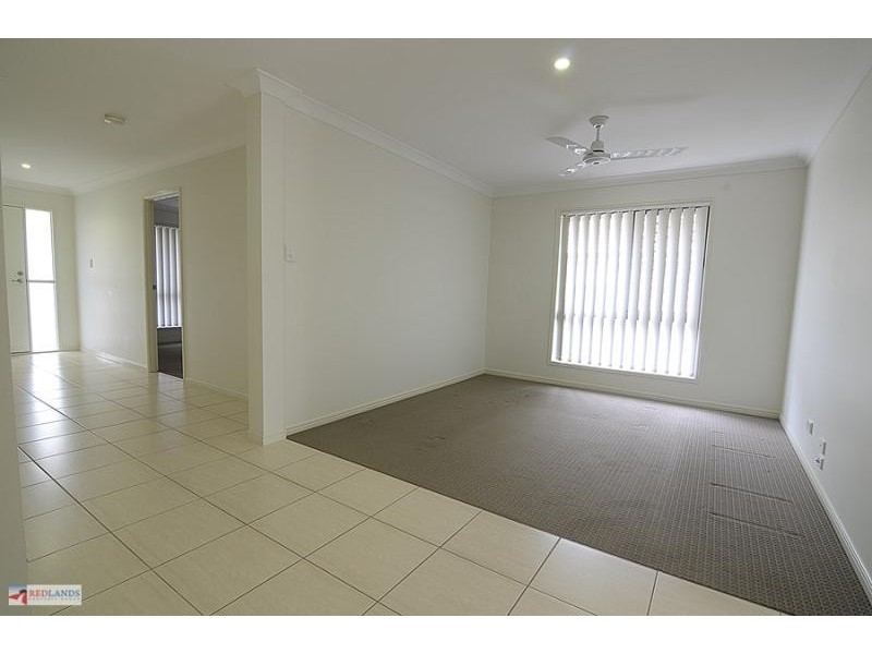 27 Stradbroke  Street, Redland Bay QLD 4165