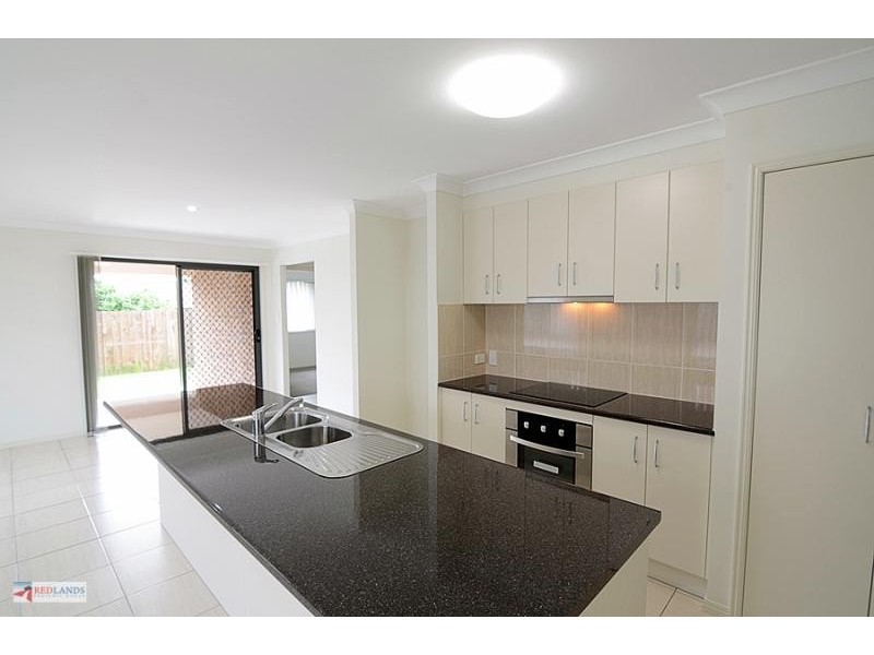 27 Stradbroke  Street, Redland Bay QLD 4165
