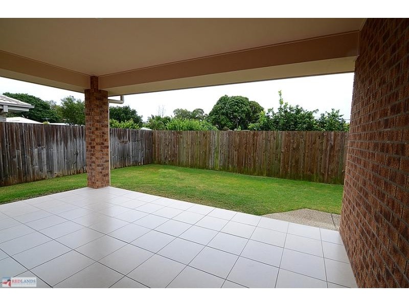 27 Stradbroke  Street, Redland Bay QLD 4165