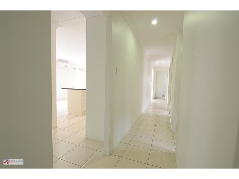 27 Stradbroke  Street, Redland Bay QLD 4165