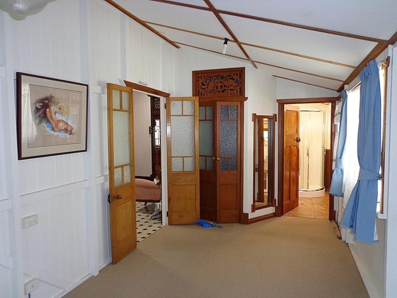 162 Main Street, Redland Bay QLD 4165