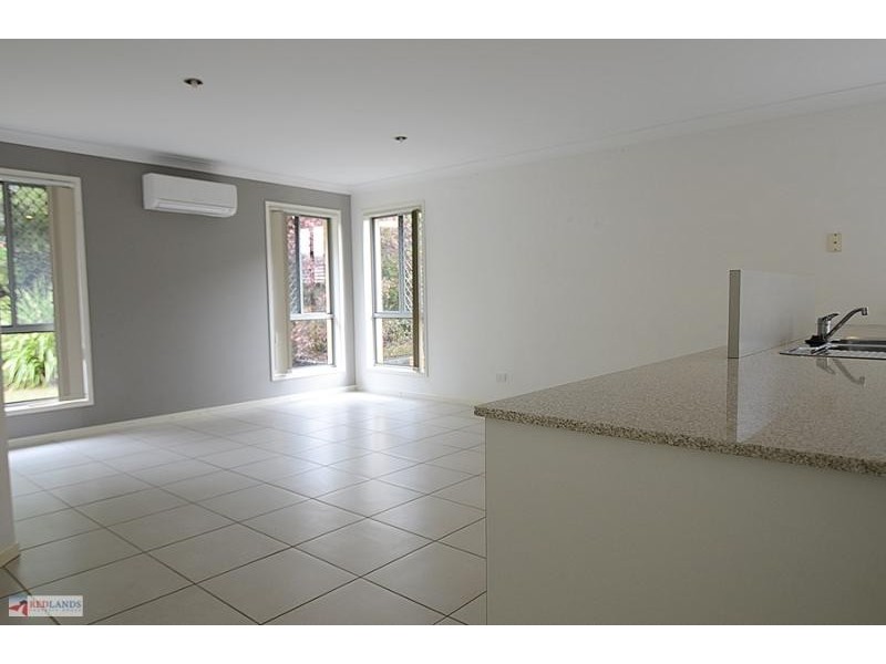 15 SHAW Place, Redland Bay QLD 4165