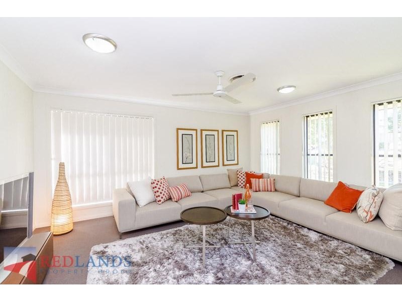 68 Ebony  Crescent, Redland Bay QLD 4165