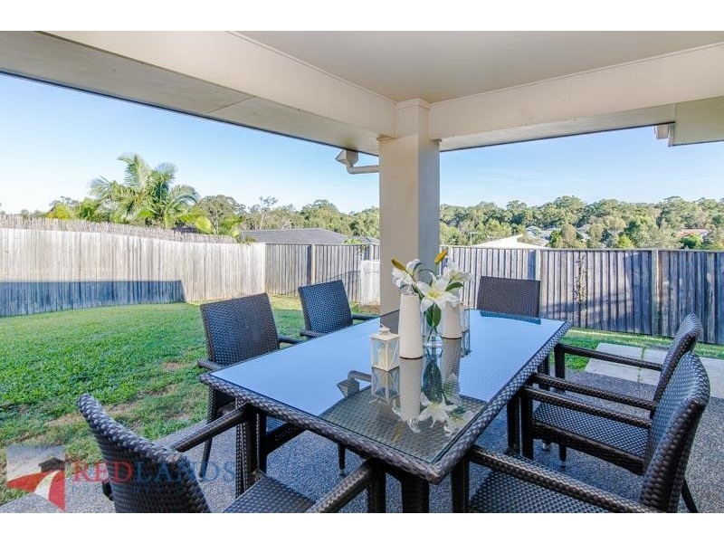 68 Ebony  Crescent, Redland Bay QLD 4165