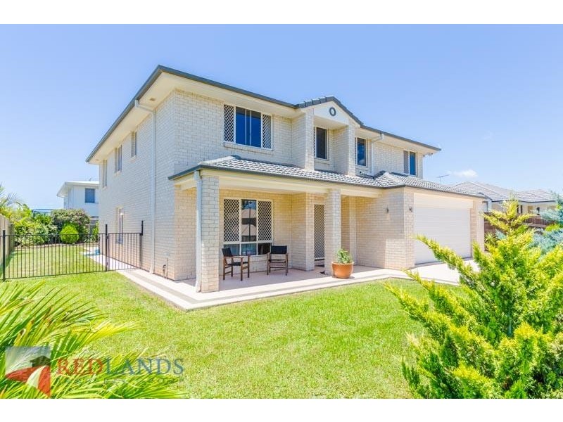 16 Magnetic Place, Redland Bay QLD 4165