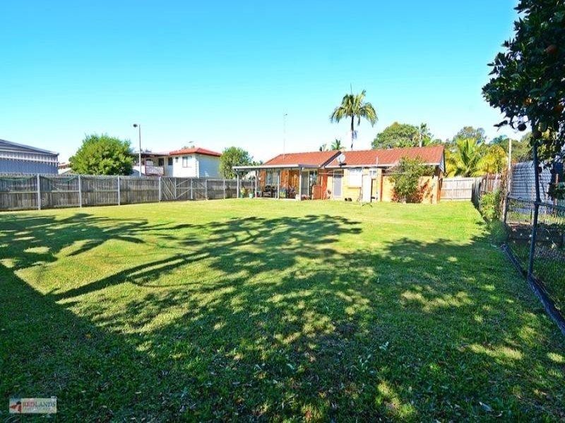 25 MEREDITH Street, Redland Bay QLD 4165