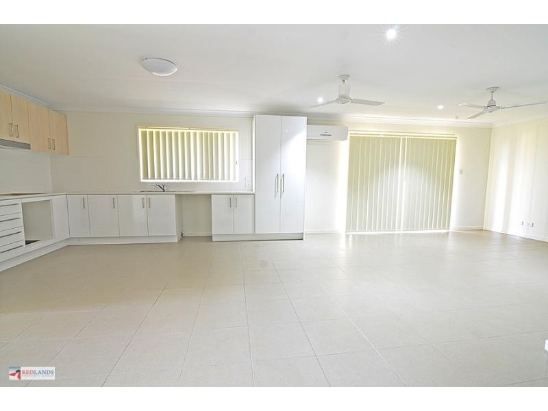 2 TOMBAY Court, Crestmead QLD 4132