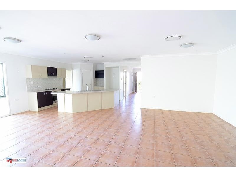 91 Penzance  Drive, Redland Bay QLD 4165